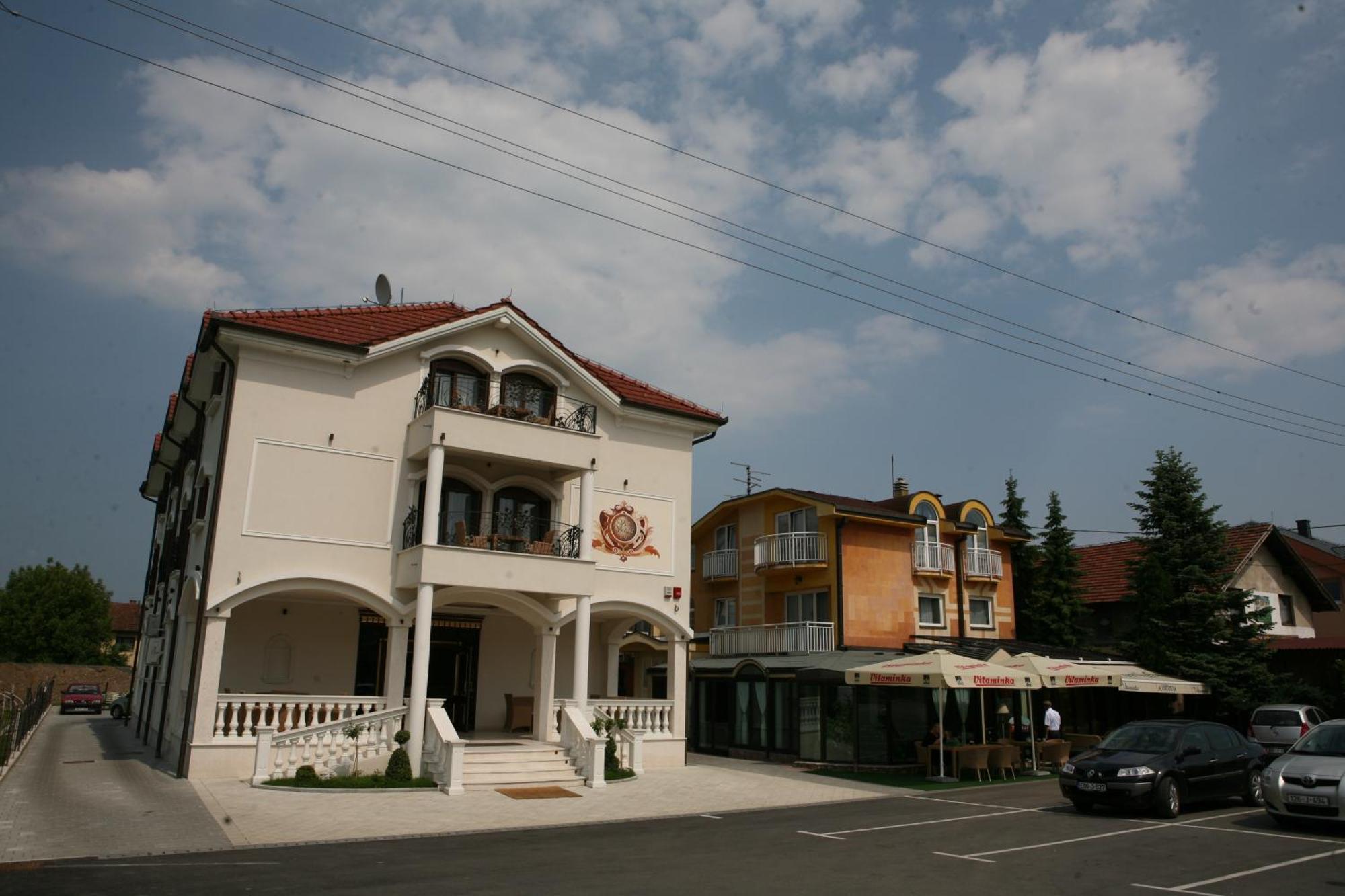 Hotel Villa Viktorija Banja Luka Bagian luar foto