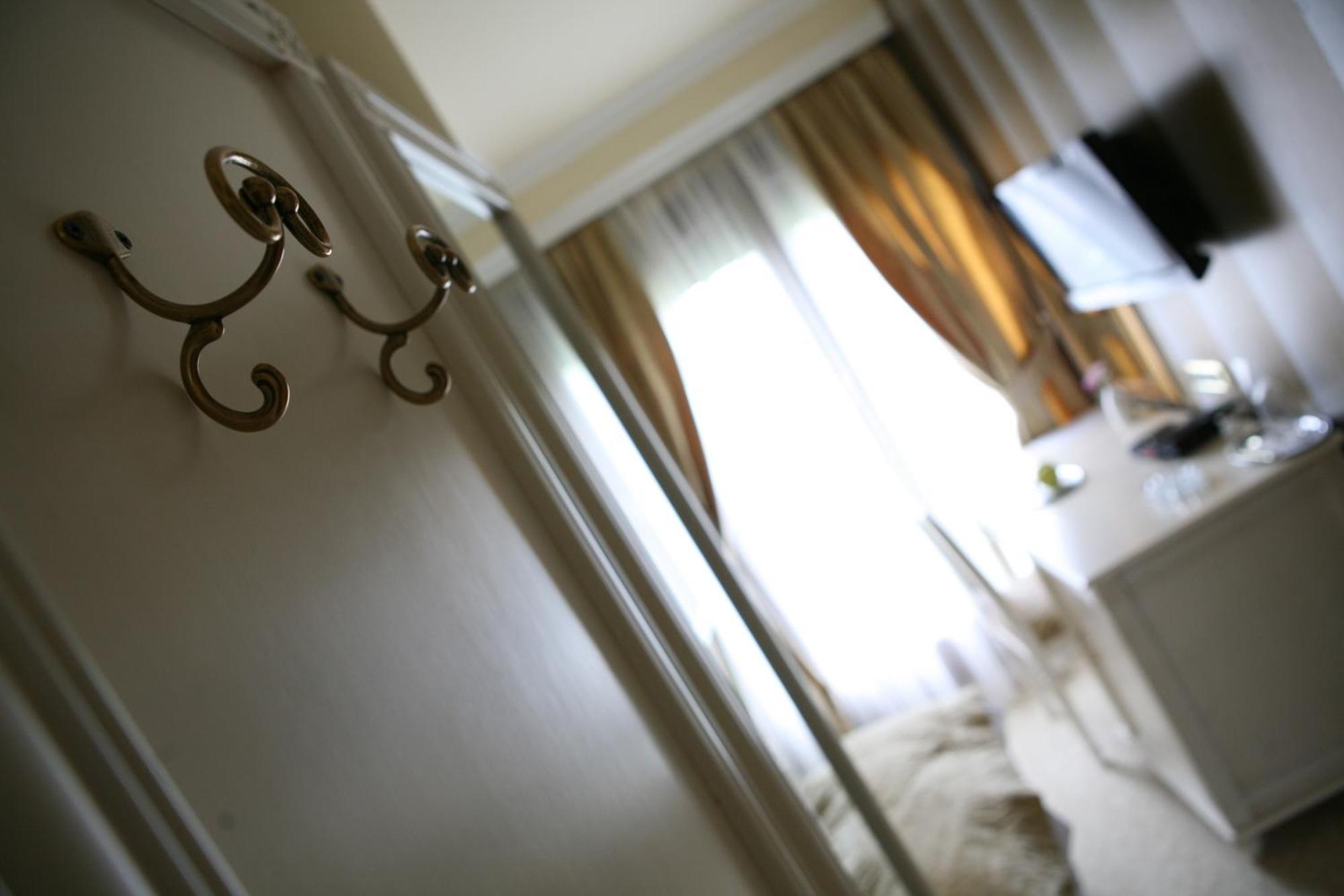 Hotel Villa Viktorija Banja Luka Bagian luar foto