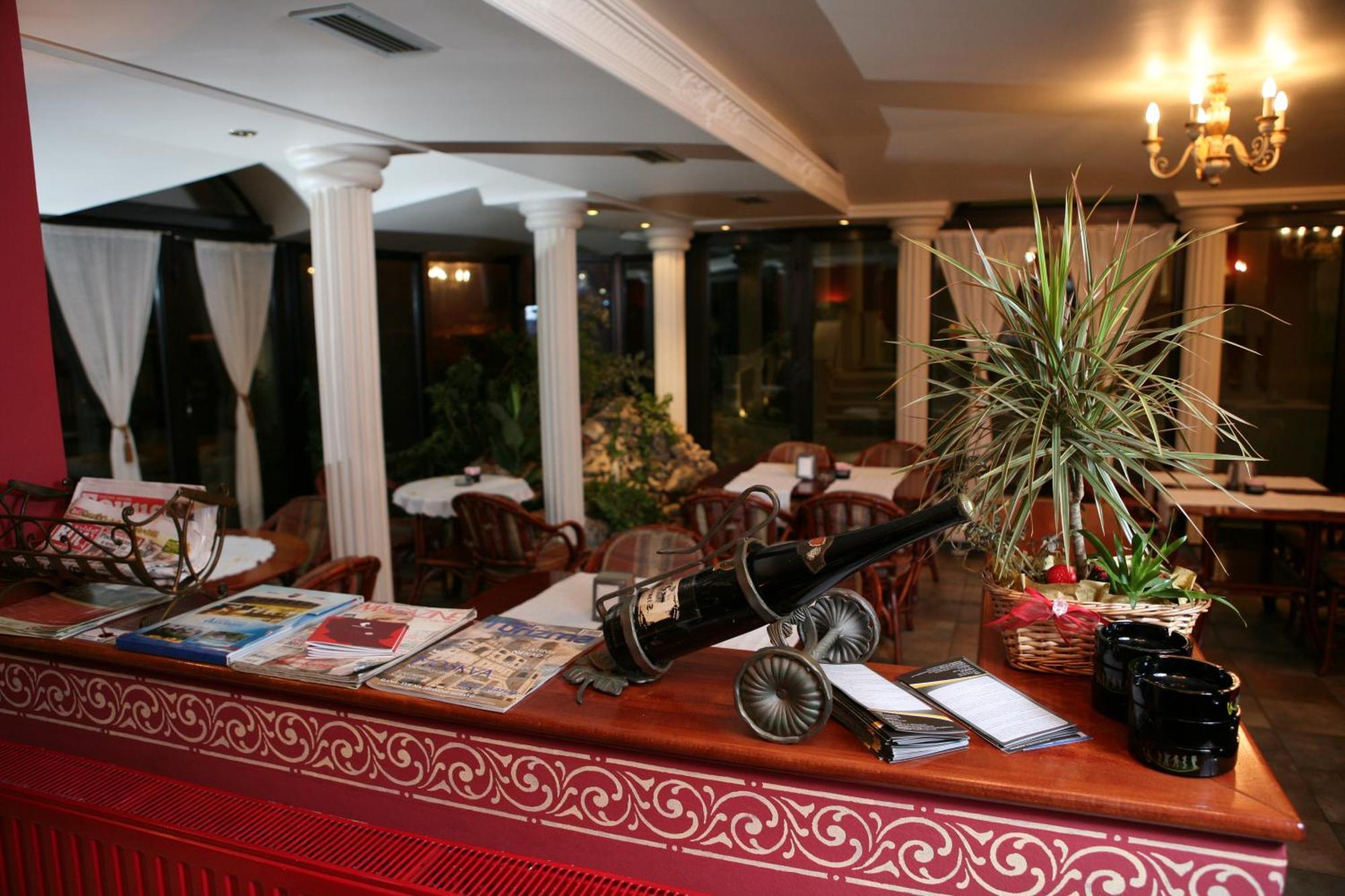 Hotel Villa Viktorija Banja Luka Bagian luar foto