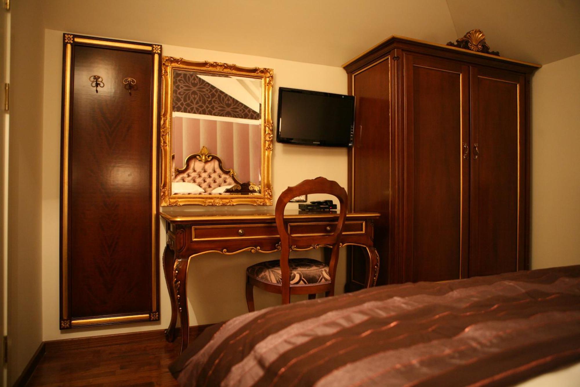 Hotel Villa Viktorija Banja Luka Bagian luar foto